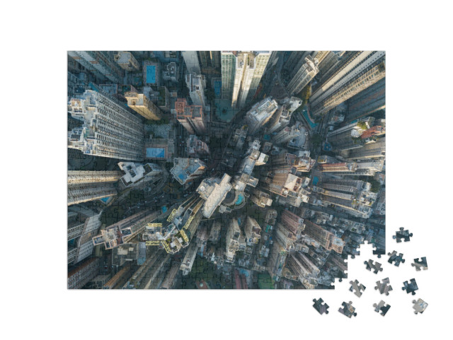 Puzzle 500 Teile „Beeindruckende Ansicht von oben: Wolkenkratzer von Hongkong“