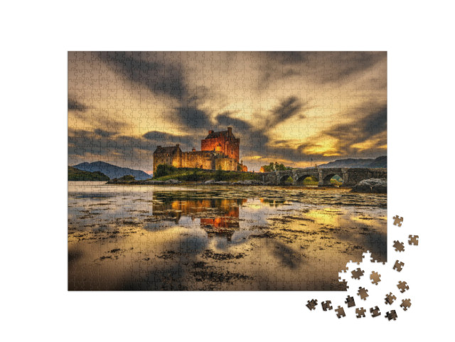 Puzzle 1000 Teile „Atemberaubender Sonnenuntergang über Eilean Donan Castle, Schottland“