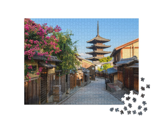 Puzzle 1000 Teile „Altstadt von Kyoto: Higashiyama-Viertel mit traditioneller Straße“