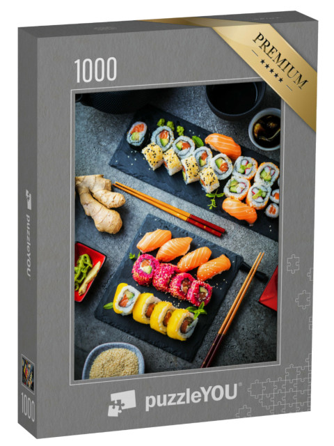Puzzle 1000 Teile „Maki und Rollen mit Thunfisch, Lachs, Garnelen und Avocado, Ansicht von oben“