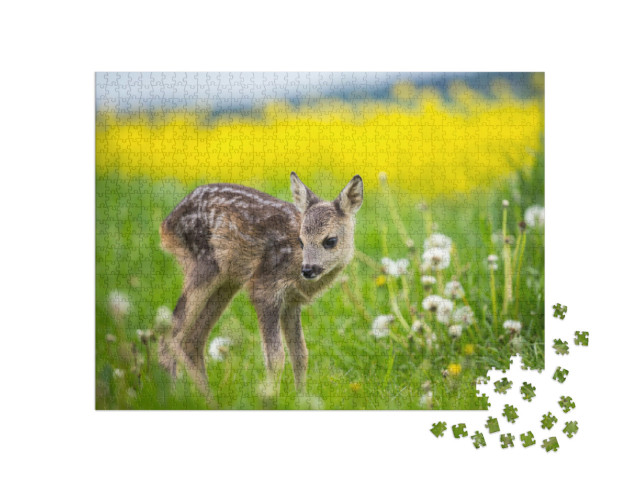Puzzle 1000 Teile „Bezauberndes Rehkitz in einer Wiese voll Pusteblumen“