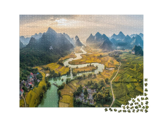 Puzzle 2000 Teile „Reis und Reisfeld im Dorf Phong Nam in Trung Khanh, Cao Bang, Vietnam“