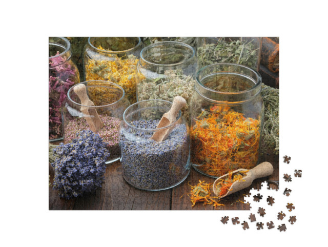 Puzzle 1000 Teile „Glasgefäße mit getrockneten Lavendel- und Ringelblumenblüten“