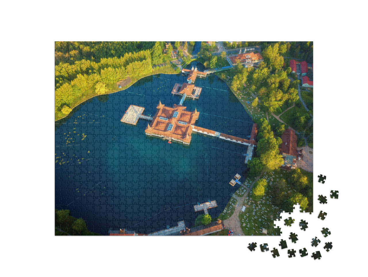 Puzzle 1000 Teile „Luftaufnahme des berühmten Heviz-Sees in Ungarn“