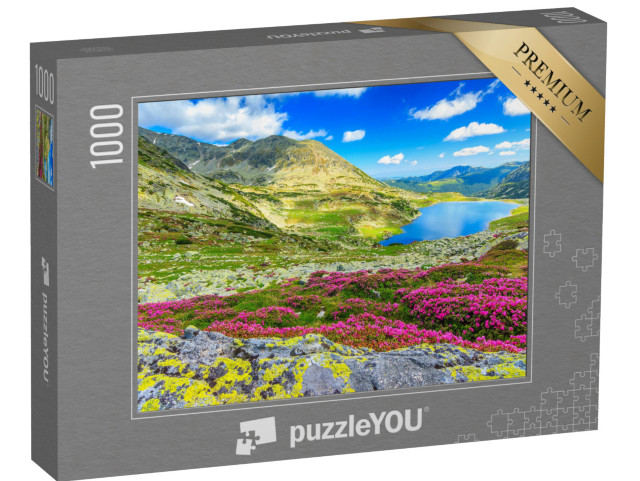 Puzzle 1000 Teile „Gletschersee, hohe Berge und rosa Rhododendron, Karpaten, Rumänien“