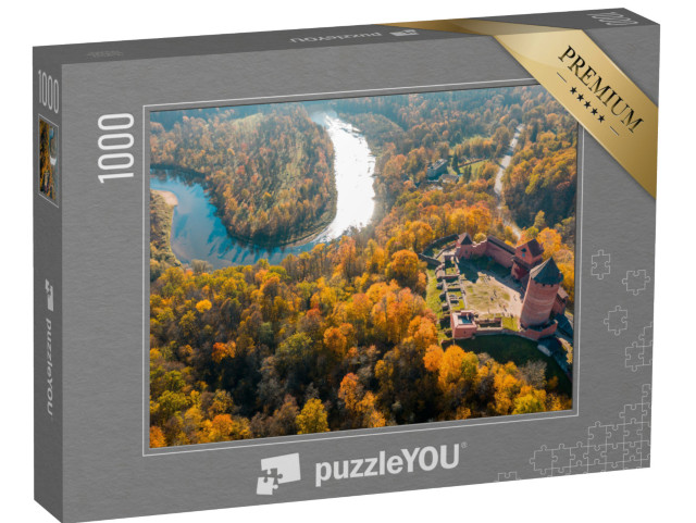 Puzzle 1000 Teile „Luftaufnahme der Burg Turaida bei Sonnenuntergang, Sigulda, Lettland“