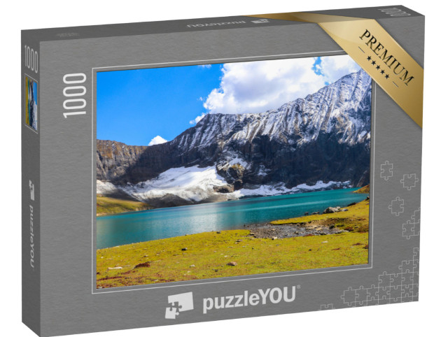 Puzzle 1000 Teile „Von Bergen umgebener Ratti Gali See, Dowarian, Nordpakistan“