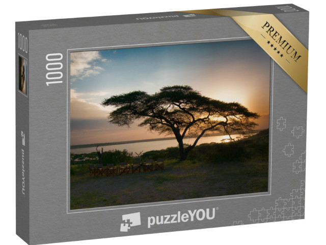 Puzzle 1000 Teile „Tourist benutzt das Plumpsklo im Busch, Serengeti, Tansania, Afrika“