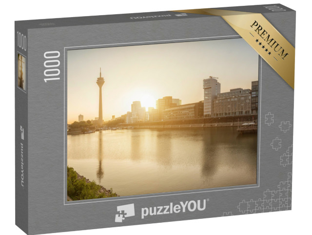 Puzzle 1000 Teile „Sonnenaugang über Düsseldorf, Hauptstadt von Nordrhein-Westfalen“