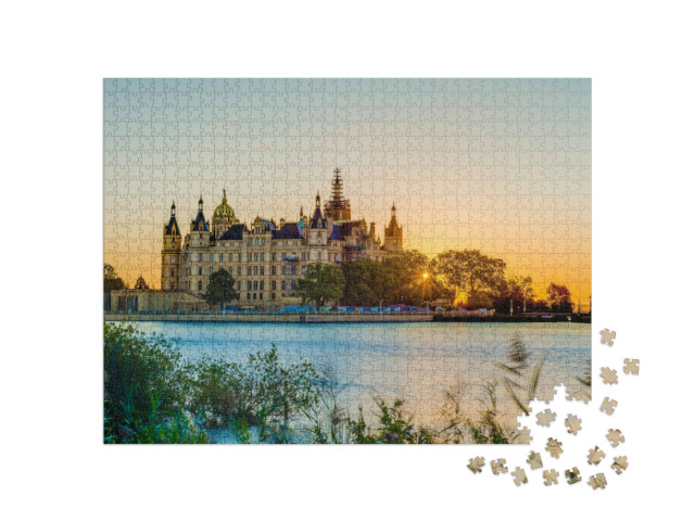 Puzzle 1000 Teile „Sonnenuntergang über dem Schweriner Schloss“