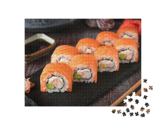 Puzzle 1000 Teile „Philadelphia-Rolle, Sushi mit Lachs, Garnele und Avocado, Sushi-Menü“