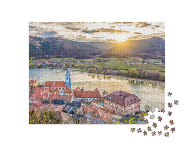 Puzzle 1000 Teile „Panoramablick auf das Wachautal mit der historischen Stadt Durnstein, Österreich“