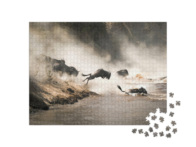 Puzzle 1000 Teile „Spektakuläre Aufnahme von Gnus, die den Mara-Fluss überqueren, Kenia“