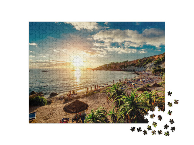 Puzzle 1000 Teile „Ein Strand bei Sonnenuntergang, Ibiza“