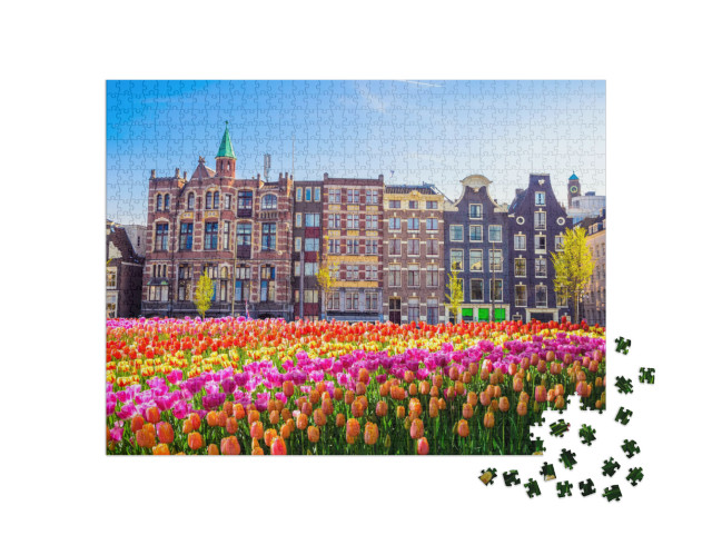 Puzzle 1000 Teile „Traditionelle alte Gebäude und Tulpen in Amsterdam, Niederlande“