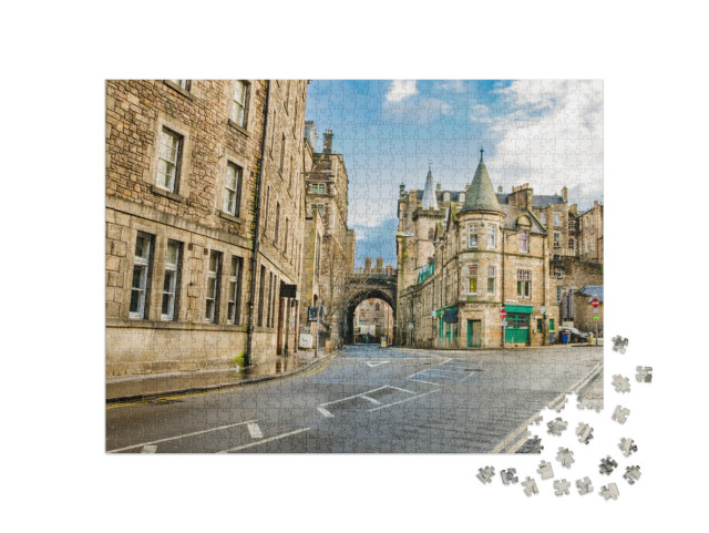 Puzzle 1000 Teile „Straße in der Altstadt von Edinburgh, Schottland“