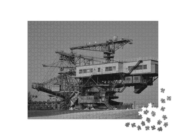 Puzzle 1000 Teile „Stillgelegter Braunkohletagebau: Ferropolis“